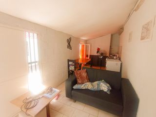 Foto 18 de Venta PH en Lanus Este Tipo Casa de 3 ambientes con Patio-Quincho y Terraza.