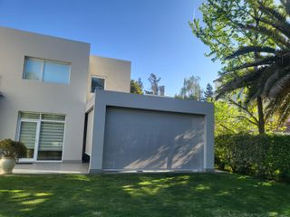 Foto 18 de Exclusiva propiedad en venta en Rincón Club de Campo