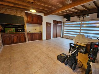 Foto 43 de Casa Gerencial en Barrio Gamma,  Neuquen