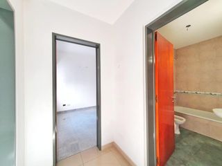 Foto 6 de ALQUILER  84 M2 VALENTIN ALSINA APTOPROFESIONAL