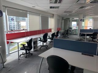 Foto 10 de Oficina instalada con vista al río