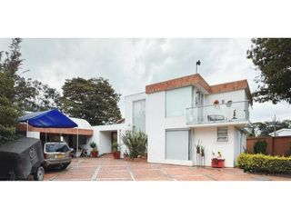 Foto 2 de Hermosa casa en San Simón !!!