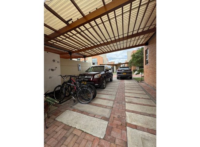 place photo 40