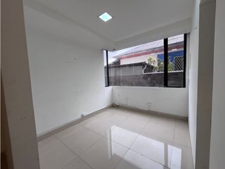 Foto 7 de La Mariscal, Local Comercial en Renta, 70m2, 2 Ambientes
