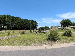 Foto 1 de VENTA LOTE B° Canales de Plottier