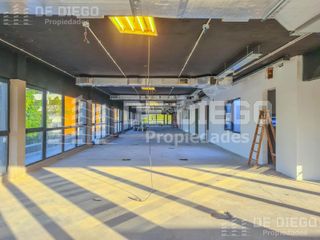Foto 3 de Oficina en alquiler dentro de predio con seguridad, ideal Laboratorio, habilitable por ANMAT, Olivos