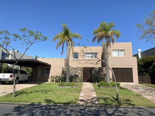 Foto 4 de Casa en venta - Albanueva - Tigre