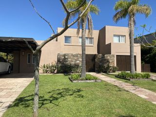 Foto 5 de Casa en venta - Albanueva - Tigre