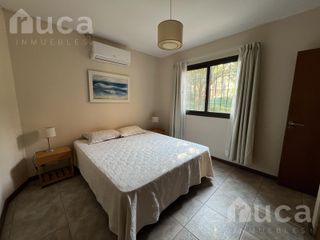 Foto 16 de VENTA y ALQ TEMP | CASA MODERNA Y LUMINOSA con Bonito JARDIN | Las Chacras, Ing. Maschwitz