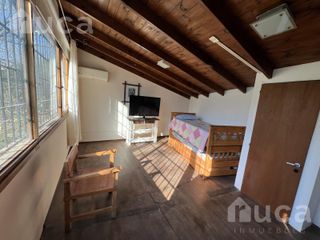 Foto 30 de VENTA y ALQ TEMP | CASA MODERNA Y LUMINOSA con Bonito JARDIN | Las Chacras, Ing. Maschwitz