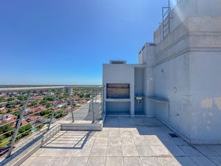 Foto 21 de Departamento de 4 ambientes en Banfield Este con cochera y terraza propia