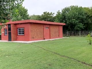 Foto 1 de Quinta en venta - 2 Dormitorios 2 B años - 1.620Mts2 - Arturo Seguí