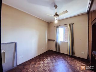 Foto 34 de Casa en venta - 4 dormitorios 2 baños - Cocheras - 209mts2 - Tolosa, La Plata
