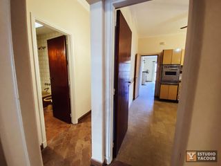 Foto 11 de Casa en venta - 4 dormitorios 2 baños - Cocheras - 209mts2 - Tolosa, La Plata