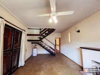 Foto 27 de Casa en venta - 4 dormitorios 2 baños - Cocheras - 209mts2 - Tolosa, La Plata