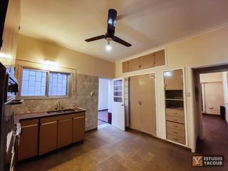 Foto 16 de Casa en venta - 4 dormitorios 2 baños - Cocheras - 209mts2 - Tolosa, La Plata