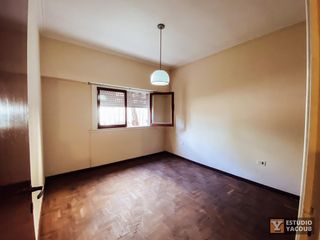 Foto 41 de Casa en venta - 4 dormitorios 2 baños - Cocheras - 209mts2 - Tolosa, La Plata