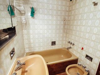 Foto 18 de Casa en venta - 4 dormitorios 2 baños - Cocheras - 209mts2 - Tolosa, La Plata