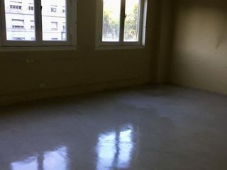 Foto 12 de **** Local y Oficinas sobre AV. LIBERTADOR en Retiro*****