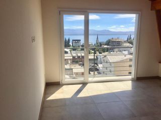 Foto 13 de Venta Departamento -  Inmejorable Vista al Lago Centro - Bariloche