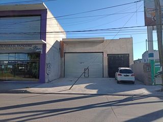 Foto 1 de Locales en venta - 220Mts2 - Tres de Febrero