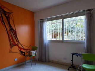 Foto 12 de VENDO CASA CON TERRENO DE 10,9 x 30