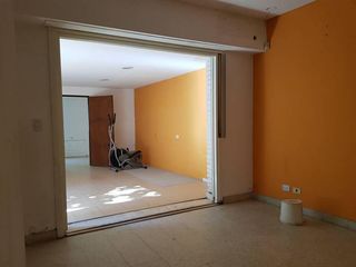 Foto 10 de VENDO CASA CON TERRENO DE 10,9 x 30
