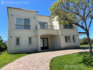 Foto 1 de Casa en venta - Vistas, Puertos del Lago.