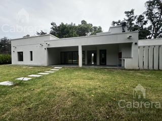 Foto 2 de Casa en  venta en Estancia Las Malvinas de Brandsen