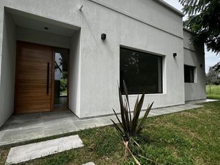 Foto 18 de Casa en  venta en Estancia Las Malvinas de Brandsen