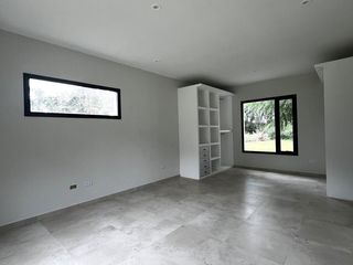 Foto 10 de Casa en  venta en Estancia Las Malvinas de Brandsen