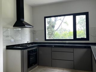 Foto 7 de Casa en  venta en Estancia Las Malvinas de Brandsen