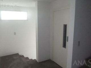 Foto 9 de Edificio Comercial, Oficinas - Tigre,  Don Torcuato - Venta