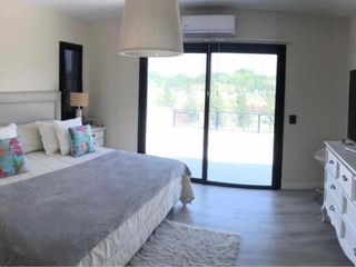 Foto 13 de Casa en venta - 4 Dormitorios 4 Baños 4 Cochera - 260Mts2 - El Cantón, Escobar