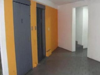 Foto 5 de Cochera en venta - 12mts2 - Once