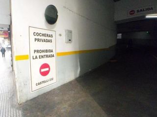 Foto 4 de Cochera en venta - 12mts2 - Once