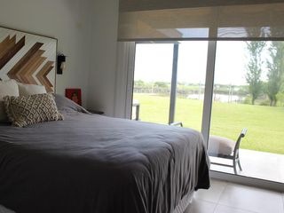 Foto 15 de Venta casa 3 dormitorios en Country Nautico Isla Santa Monica, Delta