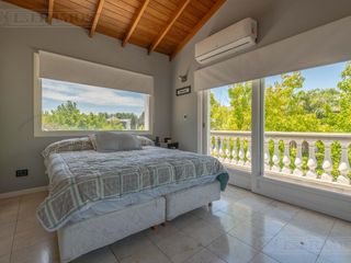 Foto 34 de Exclusiva Casa en venta  Barrio Septiembre: Confort y Elegancia - CDR