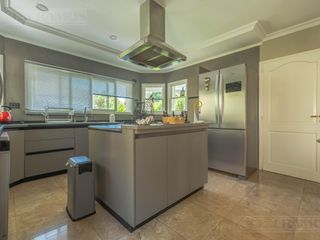 Foto 13 de Exclusiva Casa en venta  Barrio Septiembre: Confort y Elegancia - CDR