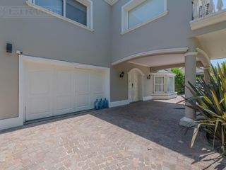 Foto 44 de Exclusiva Casa en venta  Barrio Septiembre: Confort y Elegancia - CDR