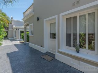 Foto 43 de Exclusiva Casa en venta  Barrio Septiembre: Confort y Elegancia - CDR