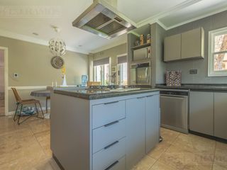 Foto 12 de Exclusiva Casa en venta  Barrio Septiembre: Confort y Elegancia - CDR