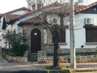 Foto 1 de VENTA | CONSULTORIO Y DEPARTAMENTO | CHAUVIN
