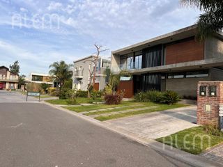 Foto 11 de Terreno venta en  Brisas de Adrogué