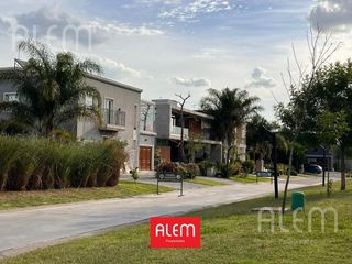 Foto 1 de Terreno venta en  Brisas de Adrogué