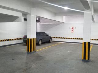 Foto 4 de Cochera en venta - Recoleta (Quintana 360)