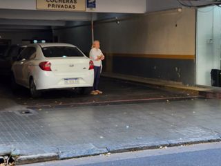 Foto 2 de Cochera en venta - Recoleta (Quintana 360)