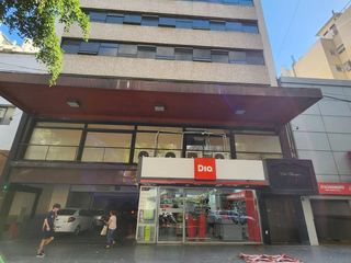 Foto 1 de Cochera en venta - Recoleta (Quintana 360)