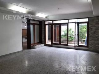 Foto 1 de Casa de 5 ambientes a la venta - Ideal inversores