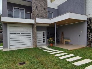 Foto 1 de Se Vende Casa Nueva en OBERA Misiones!  Con quincho, piscina y mas.